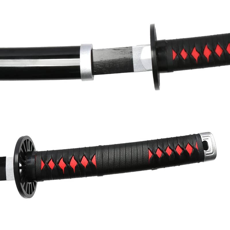 Katana en bois accessoire de cosplay du personnage Tanjirō Kamado dans le manga demon slayer couleur noir et rouge mange en cuir tressé