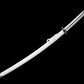 Katana tous blanc sur un fond noir réplique de katana de Zoro dans le Issue du manga One Piece 
