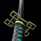 Détail des kanji gravés sur la lame, reproduction fidèle du sabre de Muichirou dans Demon Slayer.