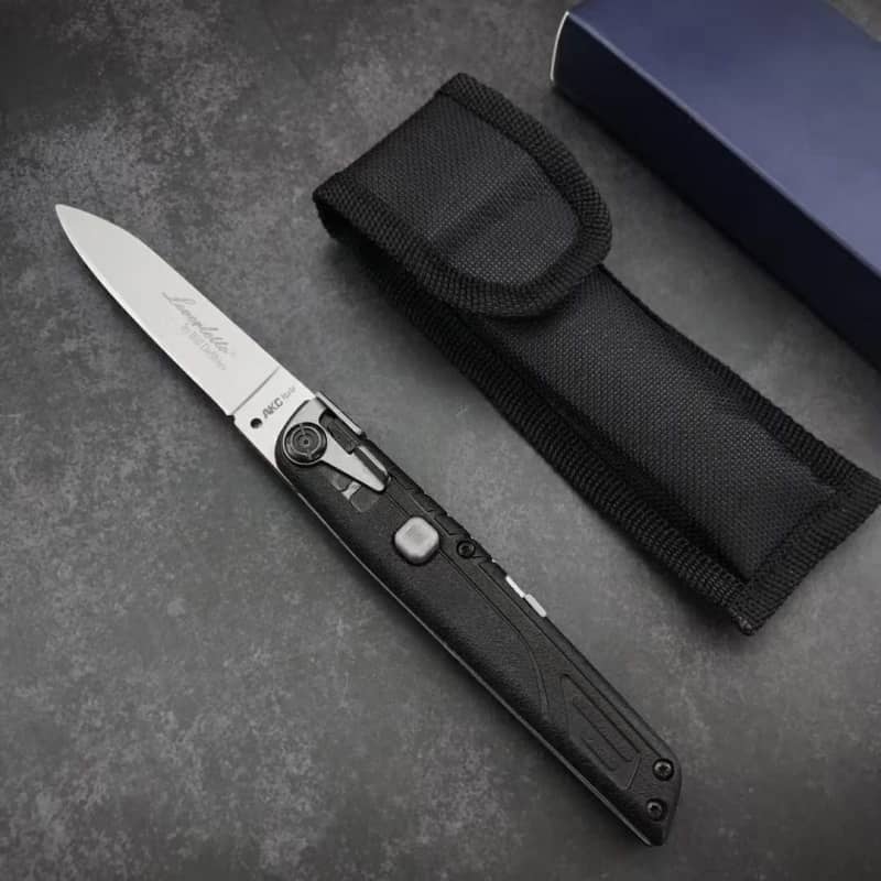 Couteau stiletto automatique cran d'arrêt italien de nouvelle génération de la marque AKC leverletto model Coltsock II