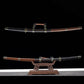 Katana d'officier impérial japonais artisanal sur présentoir 