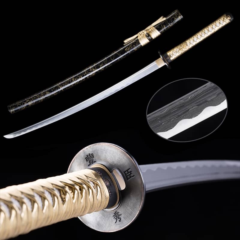 Voici un katana de prestige en hommage au samurai Mototada Tori avec une lame en acier plier Mokume-gane